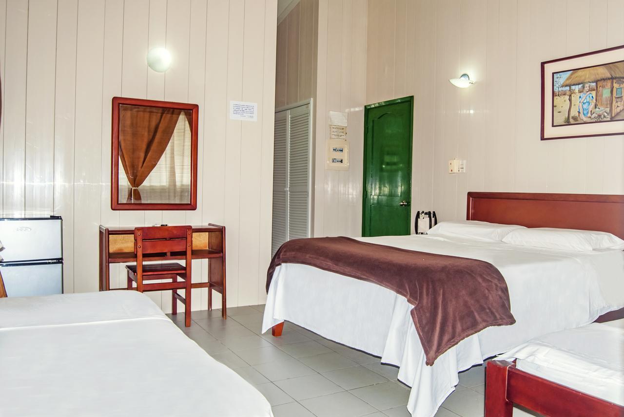 Hotel Nitana Coveñas Exteriör bild
